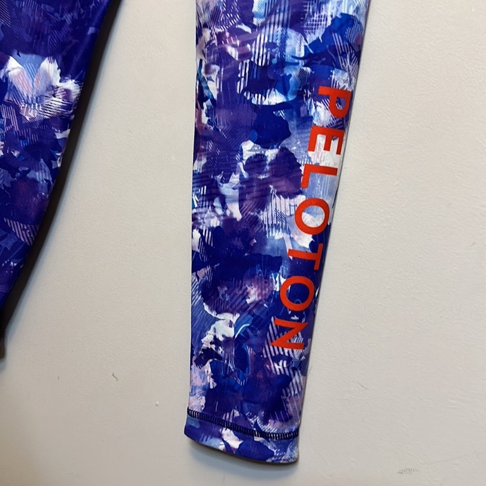 Peloton Blue Moves High Waist Legging Size Medium - Picture 4 of 8